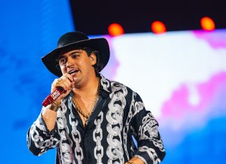 Natanzinho Lima destrói sucesso de Cássia Eller entre as músicas inéditas do álbum ao vivo ‘Na liga em Sampa’