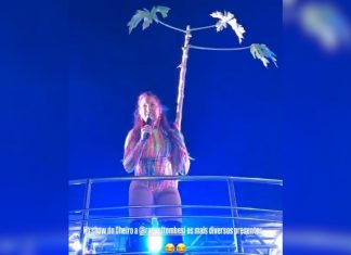 Vocalista do Cheiro de Amor ganha presente inusitado durante show no TO: ‘Dei muita risada’