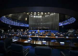 Quaest para o Senado no TO: Eduardo Gomes, 14%; Gaguim, 13%; Paulo Mourão, 9%
