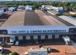 Vistoria encontra medicamentos vencidos e falta de insumos em estoque da saúde pública no Tocantins