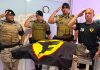 Cão da PM que ajudou a apreender mais de 3 toneladas de drogas recebe homenagem após morrer no TO