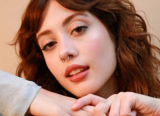 Eu não faço música que dá para fazer dancinha, diz Ananda antes de estreia no Rock in Rio