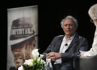 É #FAKE foto de aniversário de Clint Eastwood com atores renomados
